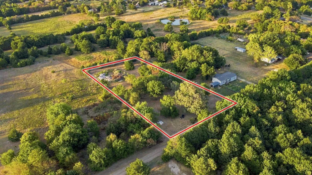 117 W Pecan Street Ravenna, TX 75476