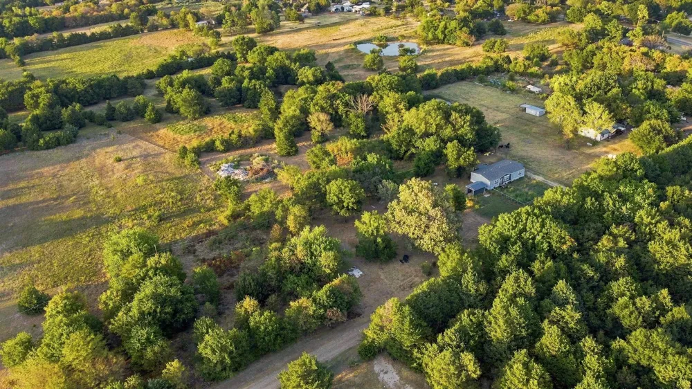 117 W Pecan Street Ravenna, TX 75476