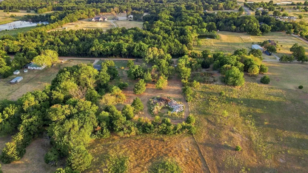 117 W Pecan Street Ravenna, TX 75476