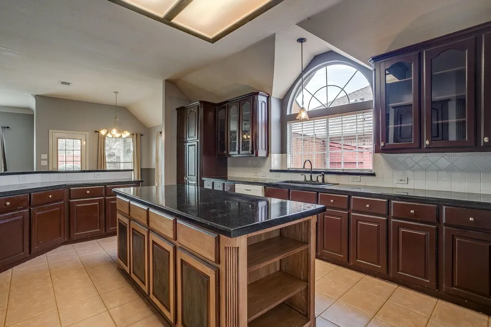 420 Vasey Oak Drive Keller, TX 76248