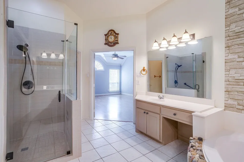 420 Vasey Oak Drive Keller, TX 76248