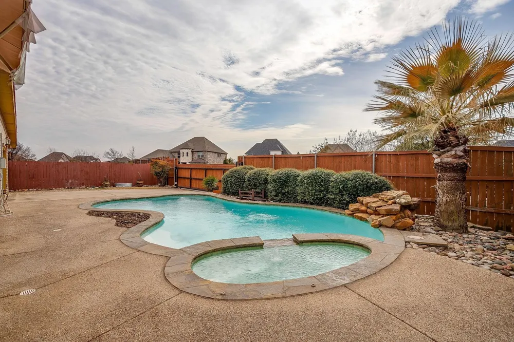 420 Vasey Oak Drive Keller, TX 76248