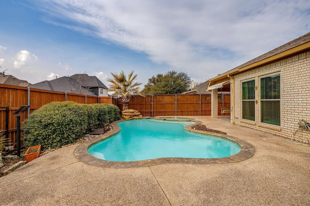 420 Vasey Oak Drive Keller, TX 76248