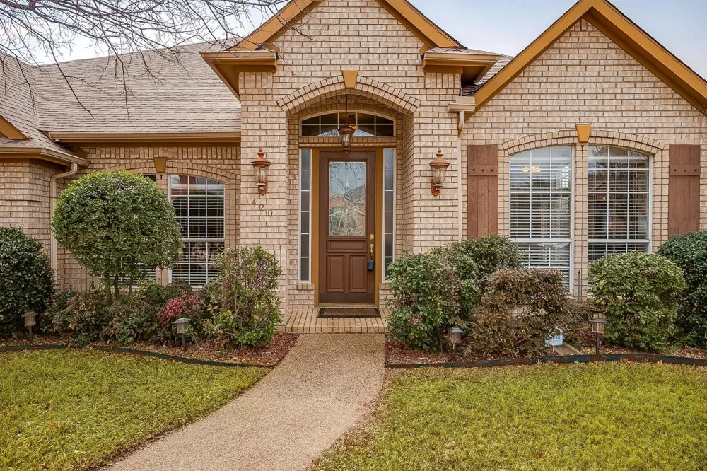 420 Vasey Oak Drive Keller, TX 76248