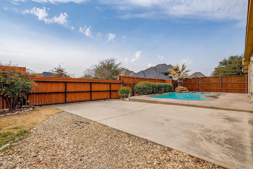 420 Vasey Oak Drive Keller, TX 76248