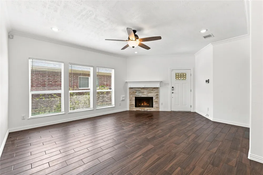 3719 Nichols Avenue Dickinson, TX 77539