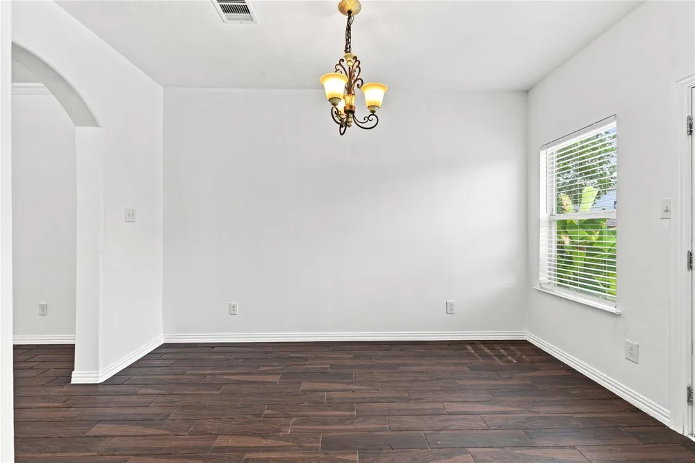 3719 Nichols Avenue Dickinson, TX 77539