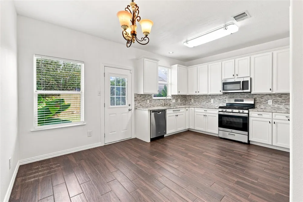 3719 Nichols Avenue Dickinson, TX 77539