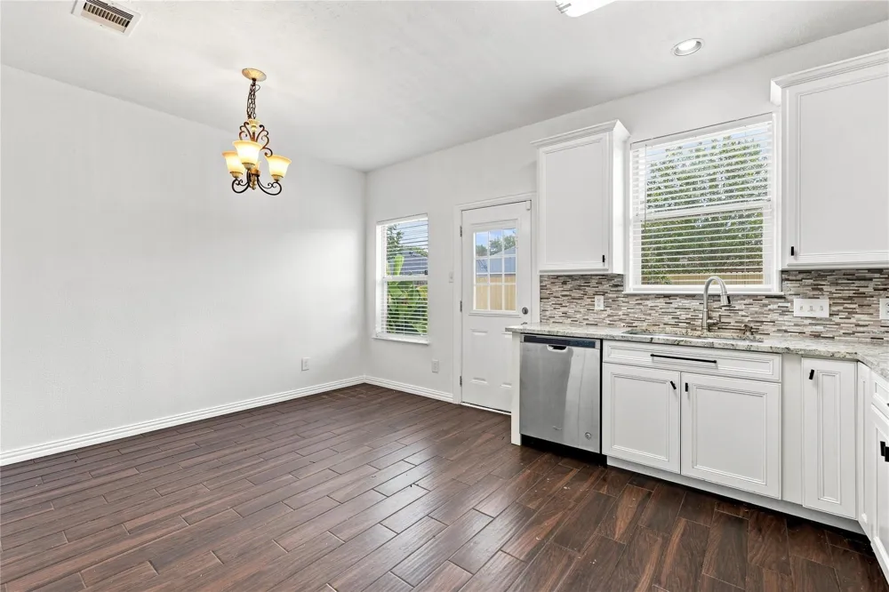 3719 Nichols Avenue Dickinson, TX 77539