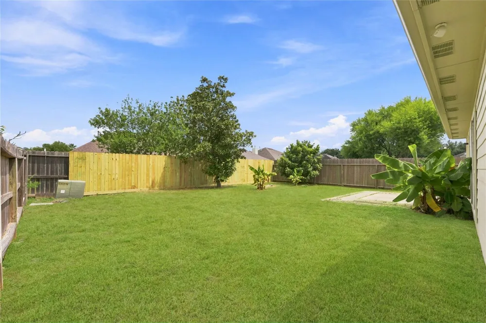 3719 Nichols Avenue Dickinson, TX 77539