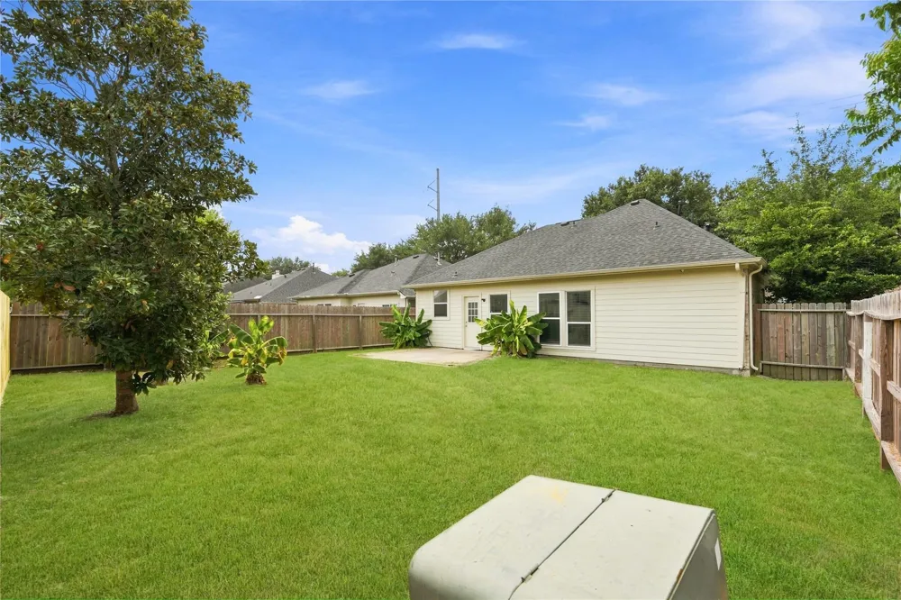 3719 Nichols Avenue Dickinson, TX 77539