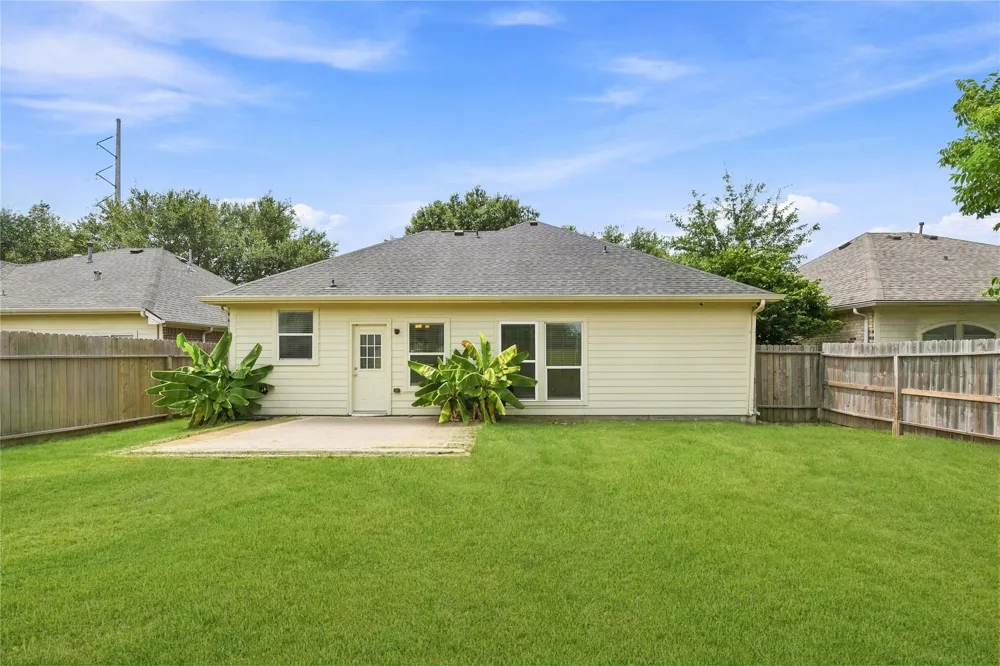 3719 Nichols Avenue Dickinson, TX 77539