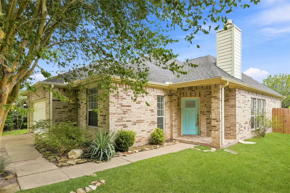3719 Nichols Avenue Dickinson, TX 77539