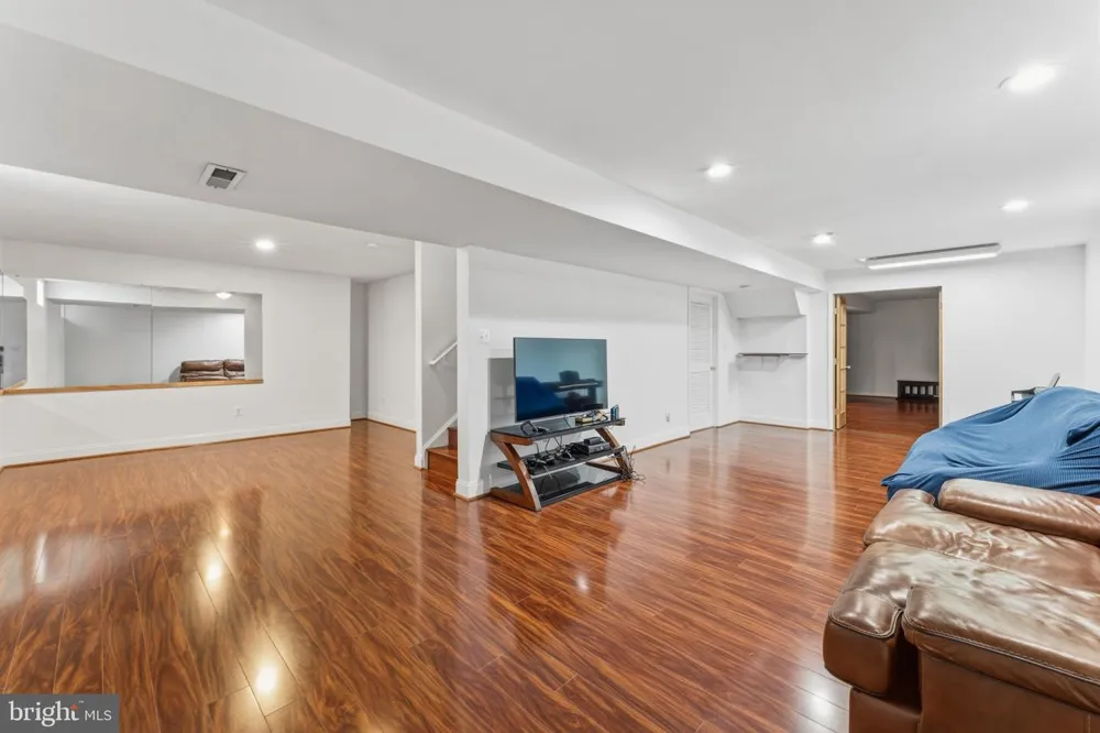 7887 CRANFORD FARM CIRCLE Lorton, VA 22079