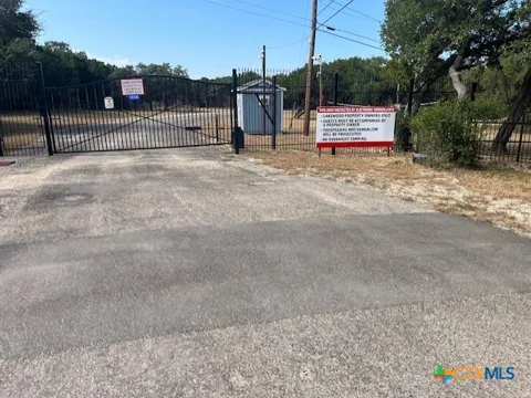 Lakepark Drive