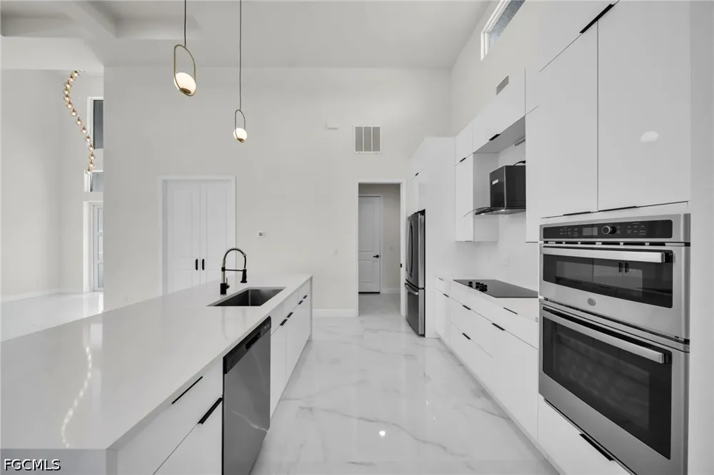 NW 20th Avenue Cape Coral, FL 33993