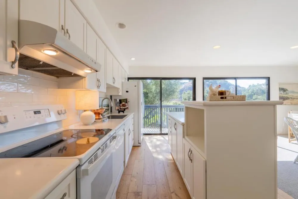 160 E Carmel Valley Road Carmel Valley, CA 93924