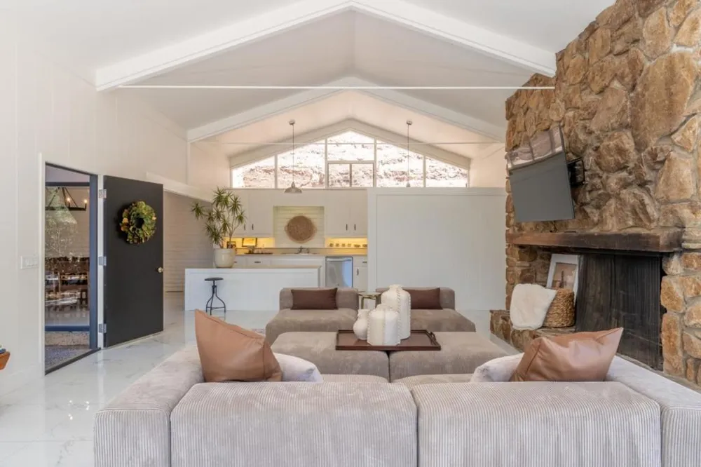 160 E Carmel Valley Road Carmel Valley, CA 93924