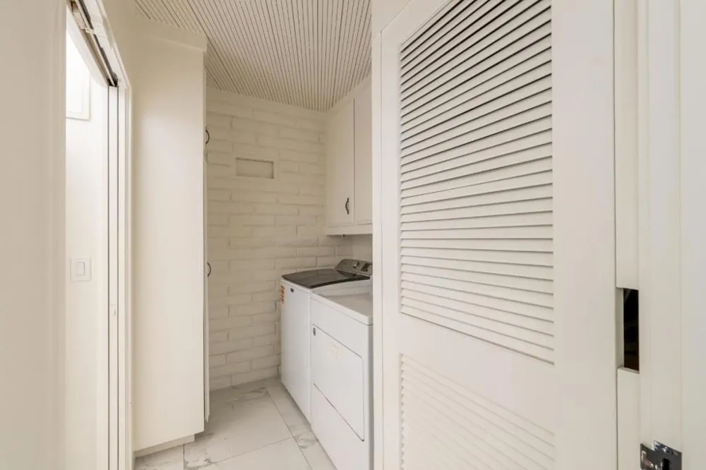 160 E Carmel Valley Road Carmel Valley, CA 93924