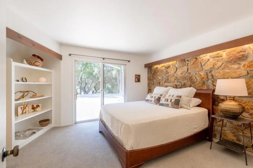 160 E Carmel Valley Road Carmel Valley, CA 93924
