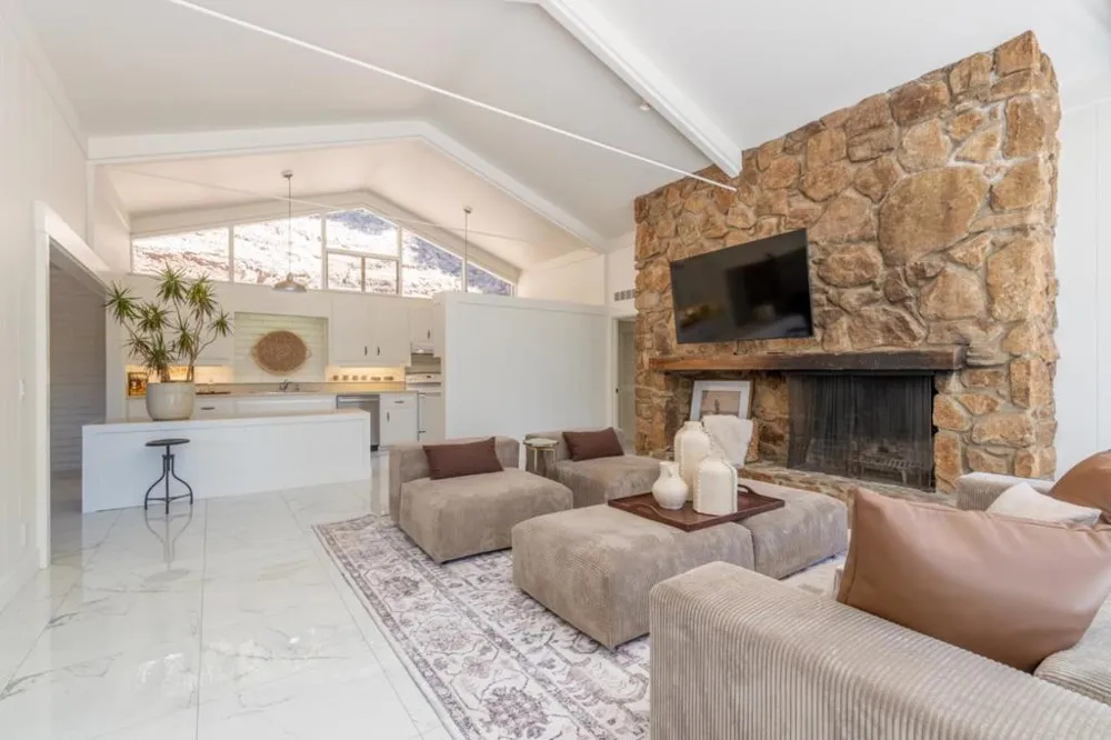 160 E Carmel Valley Road Carmel Valley, CA 93924