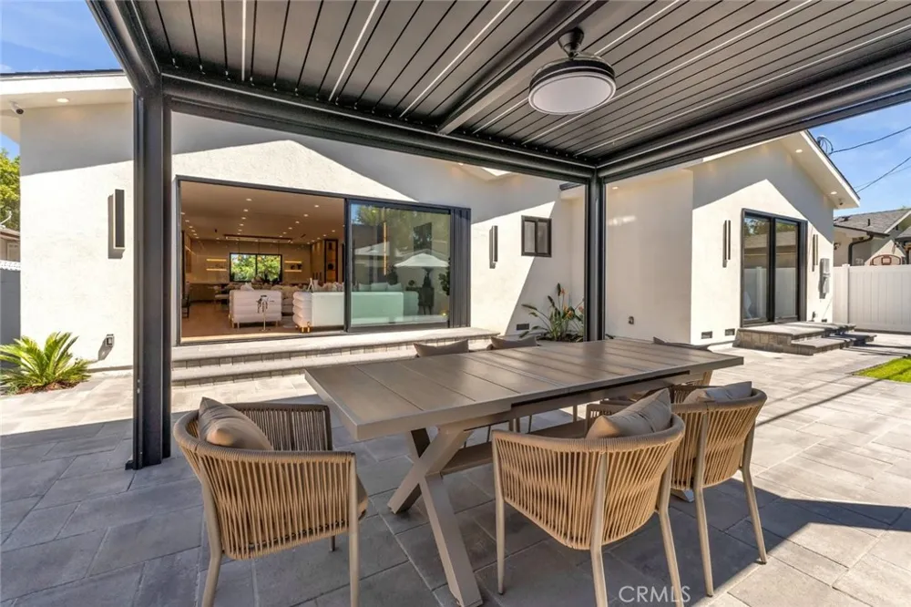 6709 Goodland Avenue North Hollywood, CA 91606