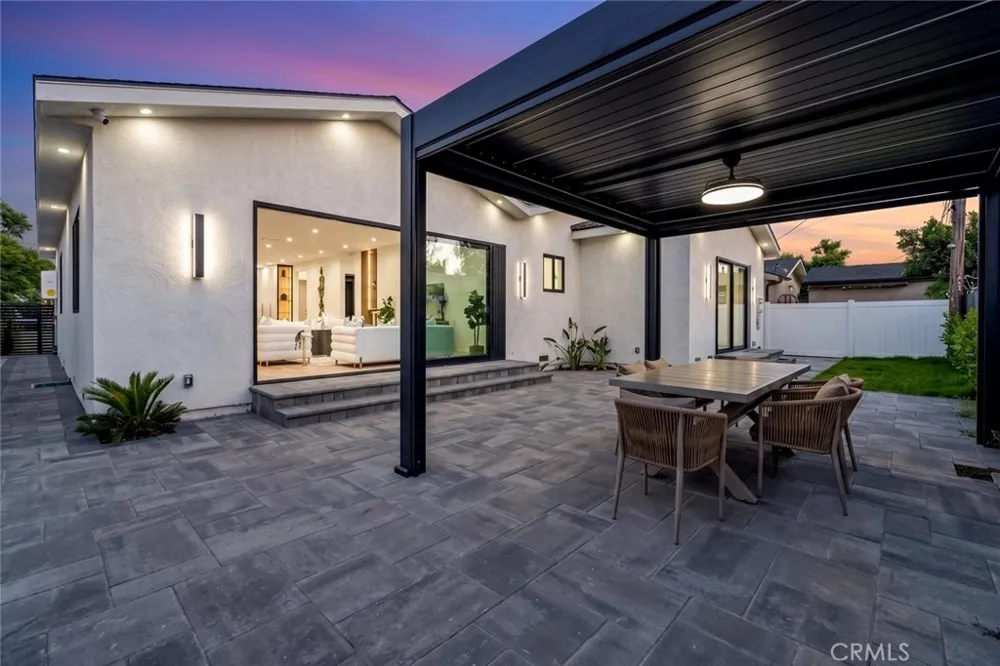 6709 Goodland Avenue North Hollywood, CA 91606