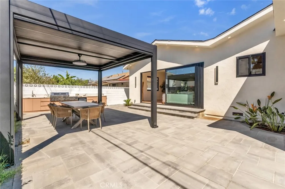 6709 Goodland Avenue North Hollywood, CA 91606