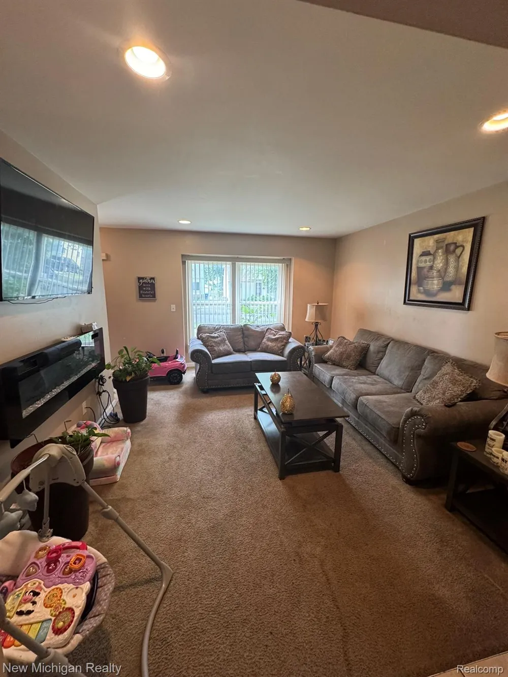 18428 Olympia Redford Charter Township, MI 48240