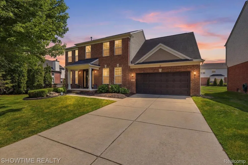7386 Tottenham Shelby Charter Township, MI 48317