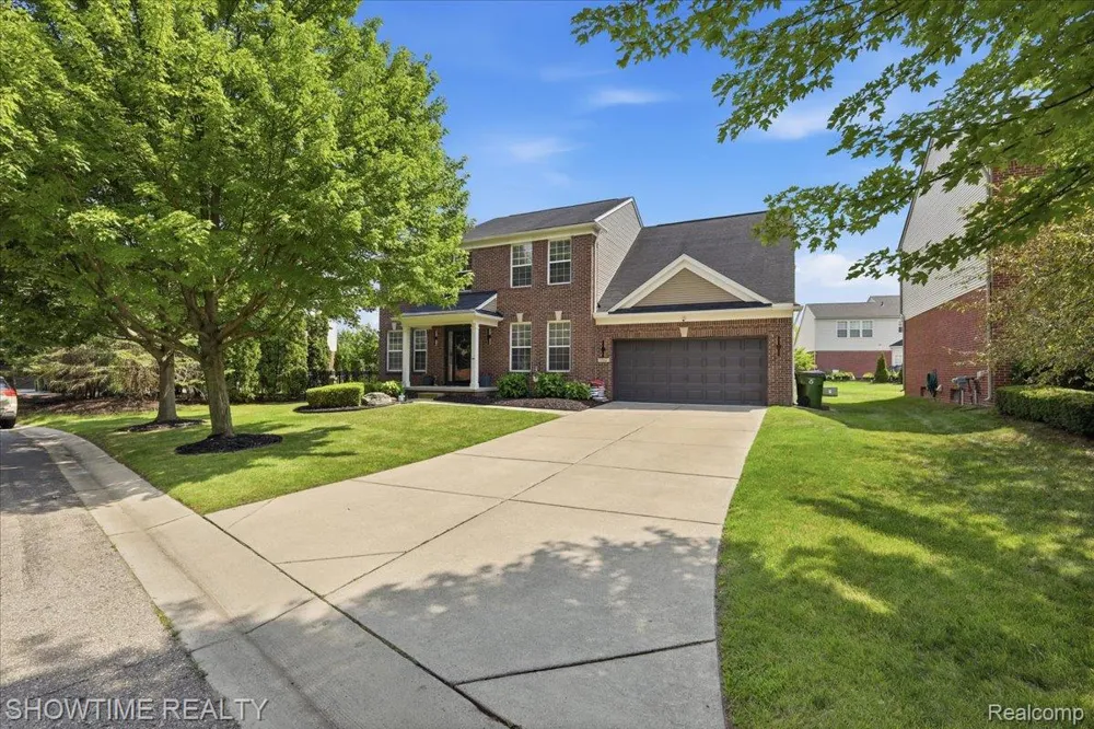 7386 Tottenham Shelby Charter Township, MI 48317