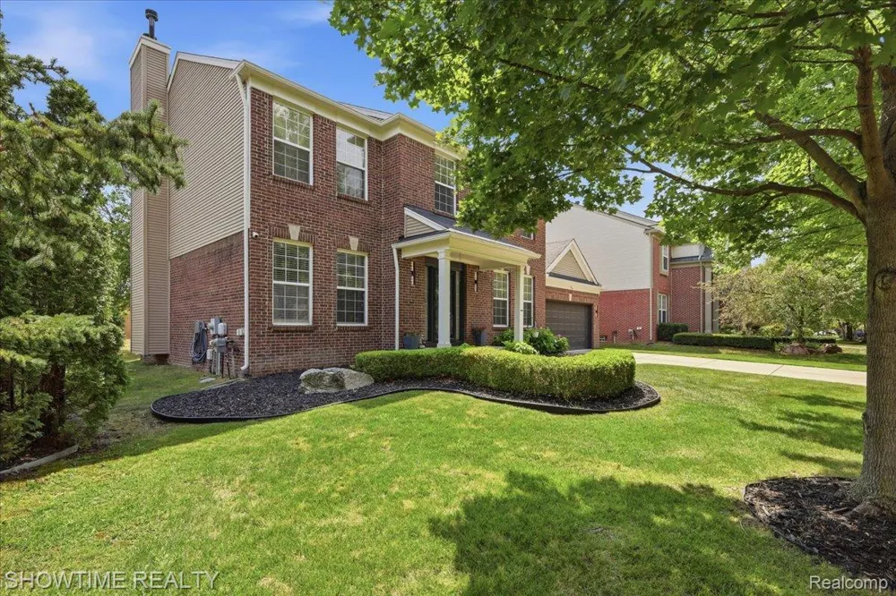 7386 Tottenham Shelby Charter Township, MI 48317