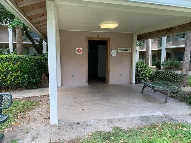 121 OYSTER BAY CIRCLE #160 Altamonte Springs, FL 32701