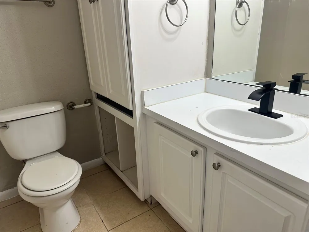 121 OYSTER BAY CIRCLE #160 Altamonte Springs, FL 32701