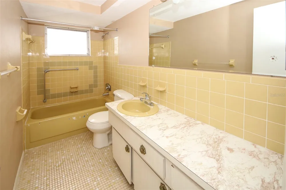 10824 QUEENS ROAD Port Richey, FL 34668