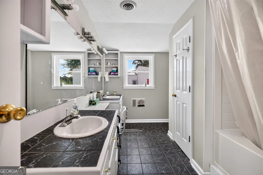 793 Harrell RD Thomaston, GA 30286