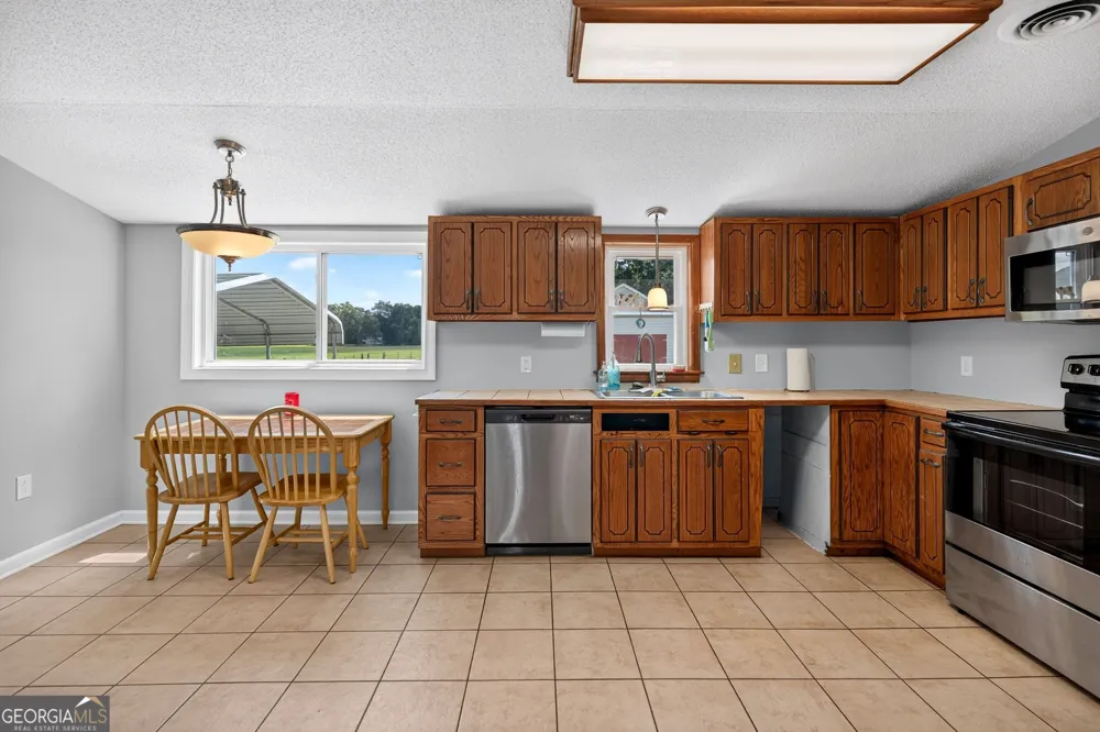 793 Harrell RD Thomaston, GA 30286