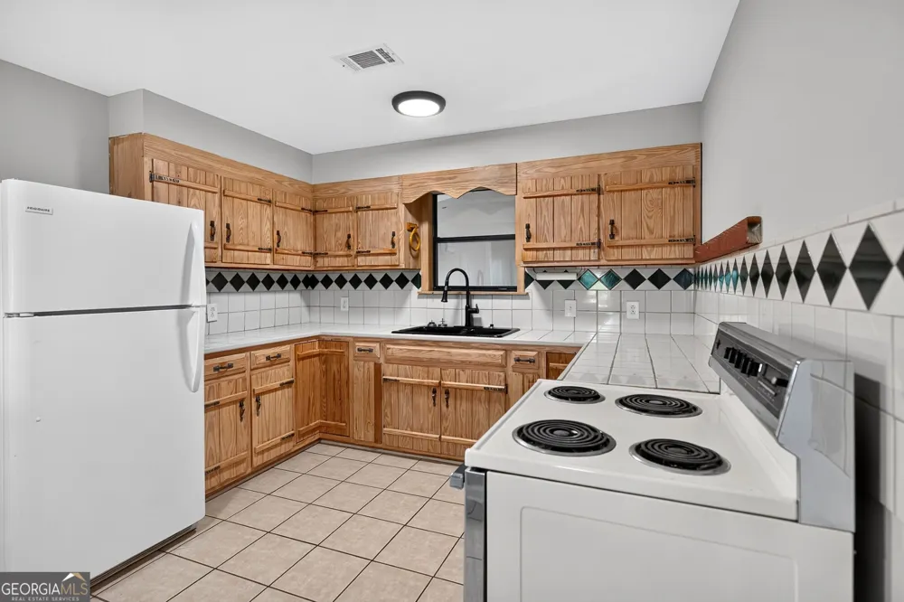 793 Harrell RD Thomaston, GA 30286