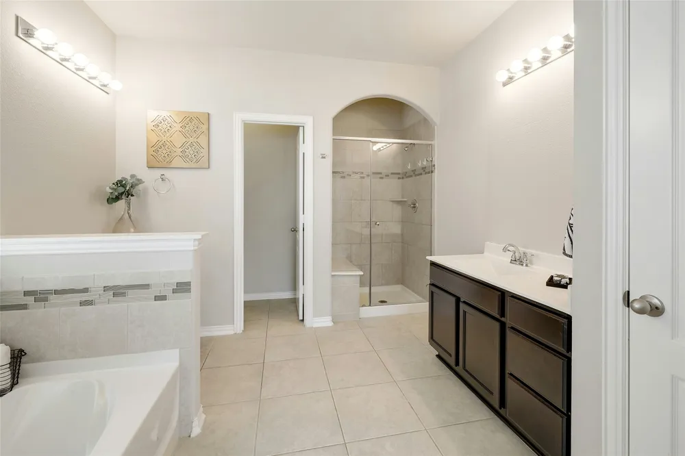 1029 Feldspar Stream Way Leander, TX 78641