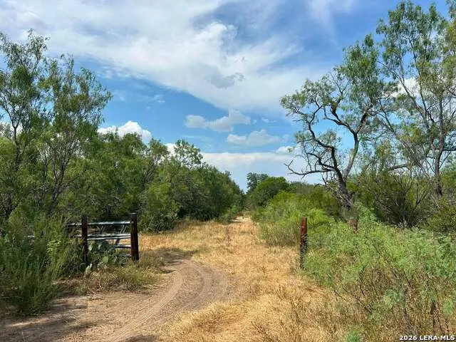 6914 S US 281 Leming, TX 78050