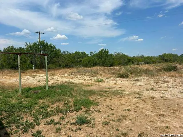 6914 S US 281 Leming, TX 78050