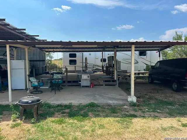 6914 S US 281 Leming, TX 78050