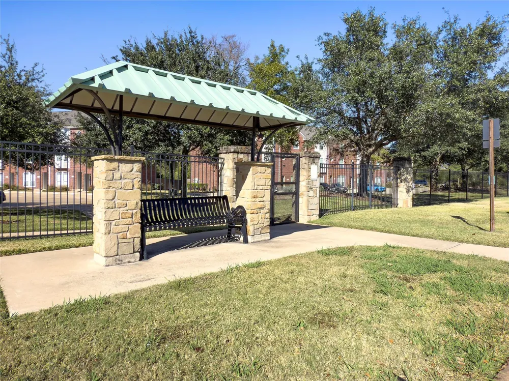305 Holleman Drive E #302 College Station, TX 77840