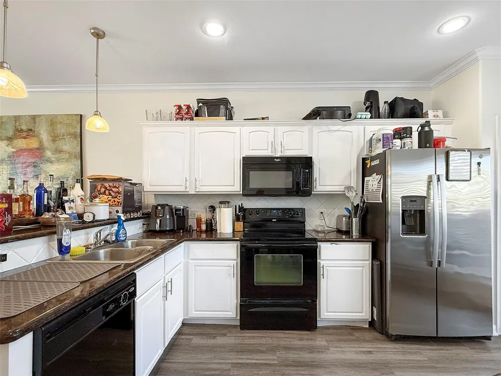 305 Holleman Drive E #302 College Station, TX 77840