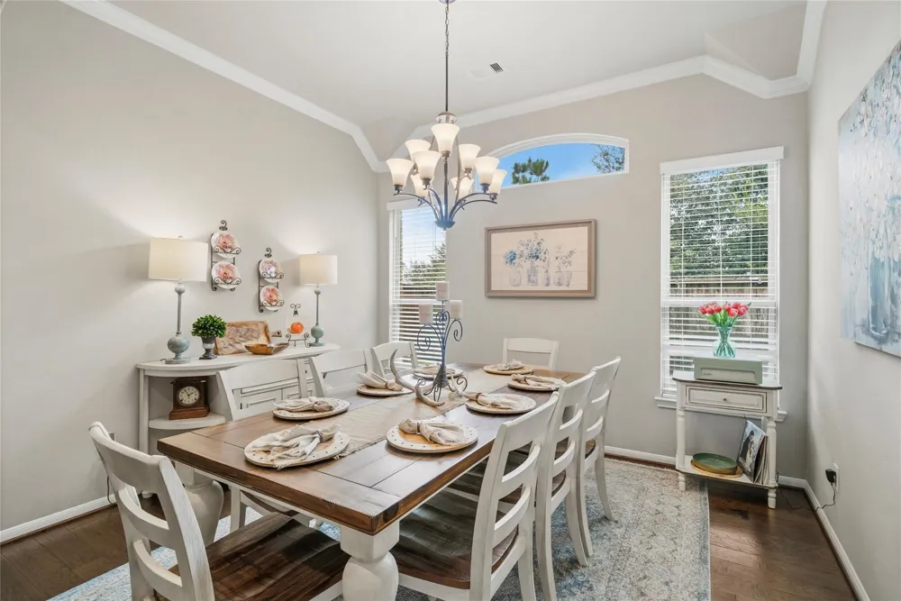2126 Cinnamon Teal Circle Brookshire, TX 77423