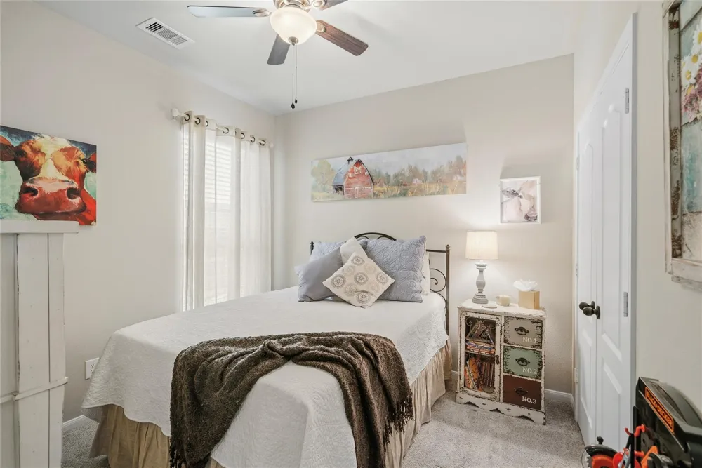 2126 Cinnamon Teal Circle Brookshire, TX 77423