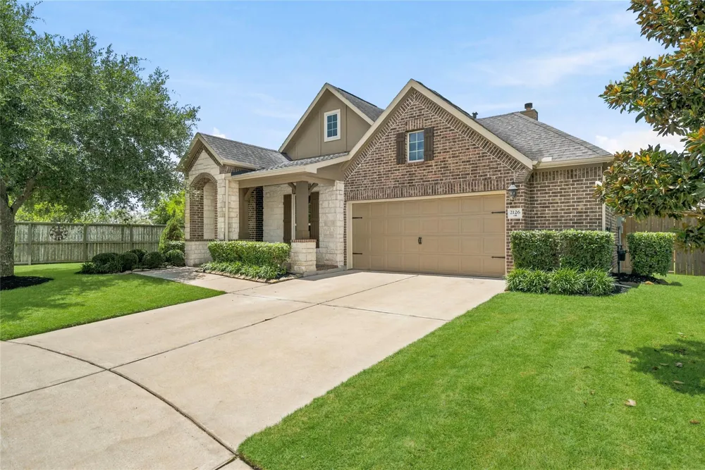 2126 Cinnamon Teal Circle Brookshire, TX 77423