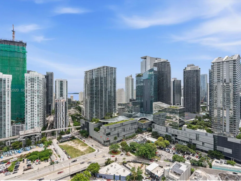 92 SW 3rd St #3501 Miami, FL 33130