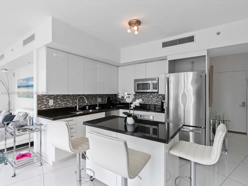 92 SW 3rd St #3501 Miami, FL 33130