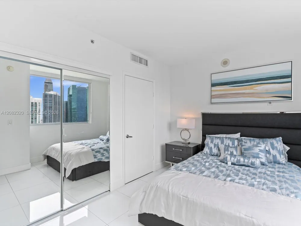 92 SW 3rd St #3501 Miami, FL 33130